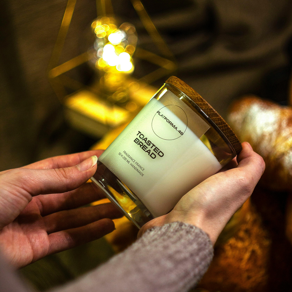 candle label with eco- friendly material